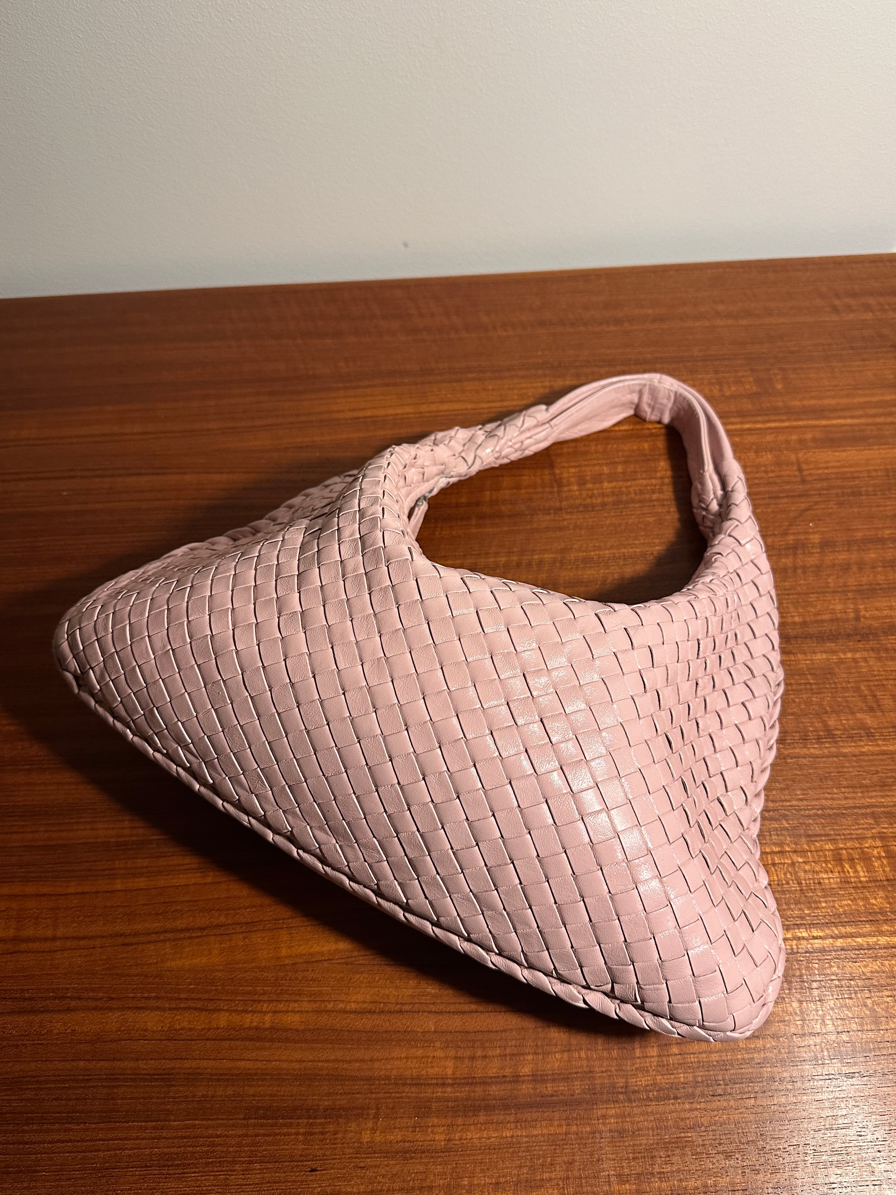 Bottega Veneta Medium Veneta
