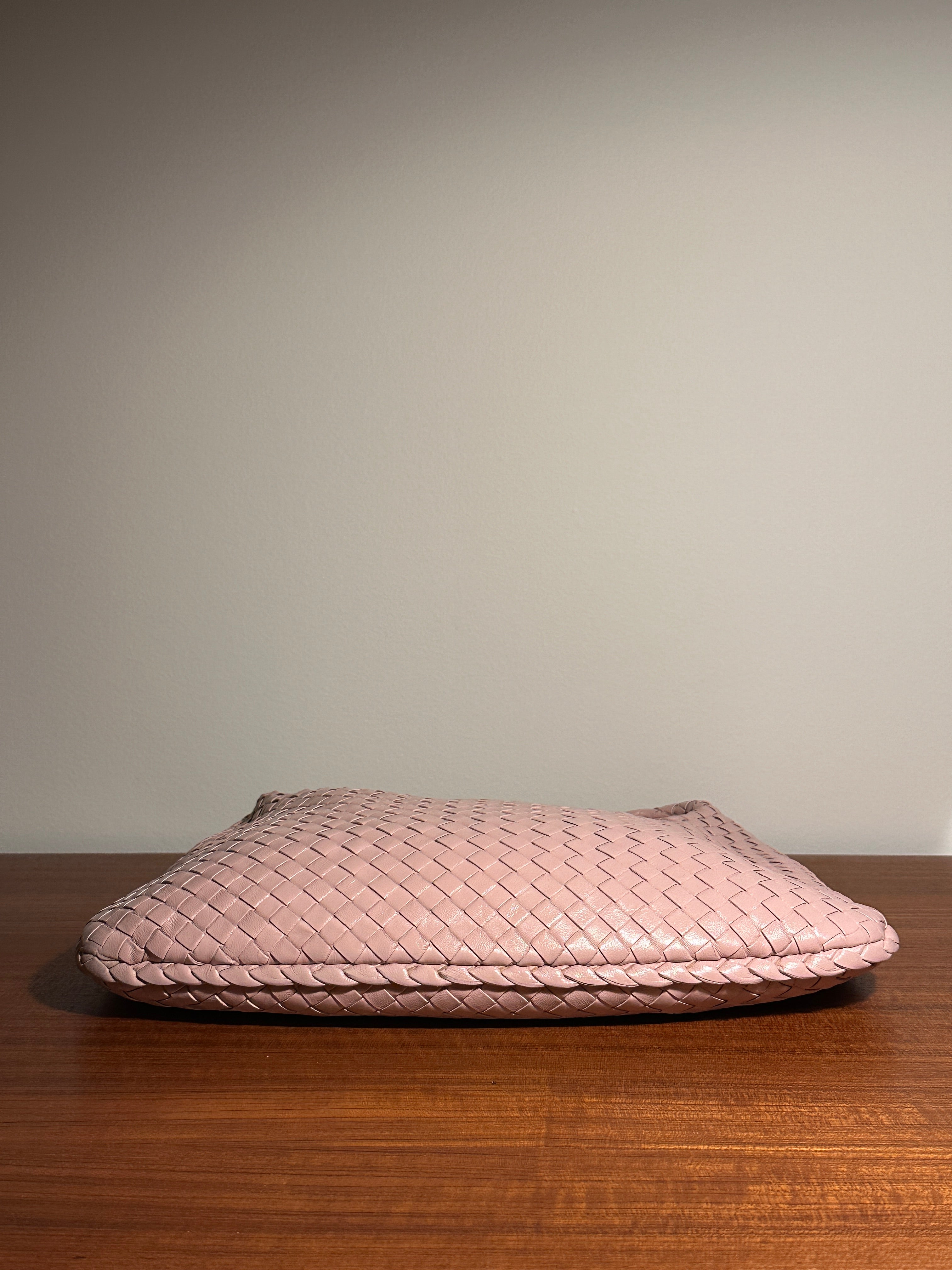 Bottega Veneta Medium Veneta