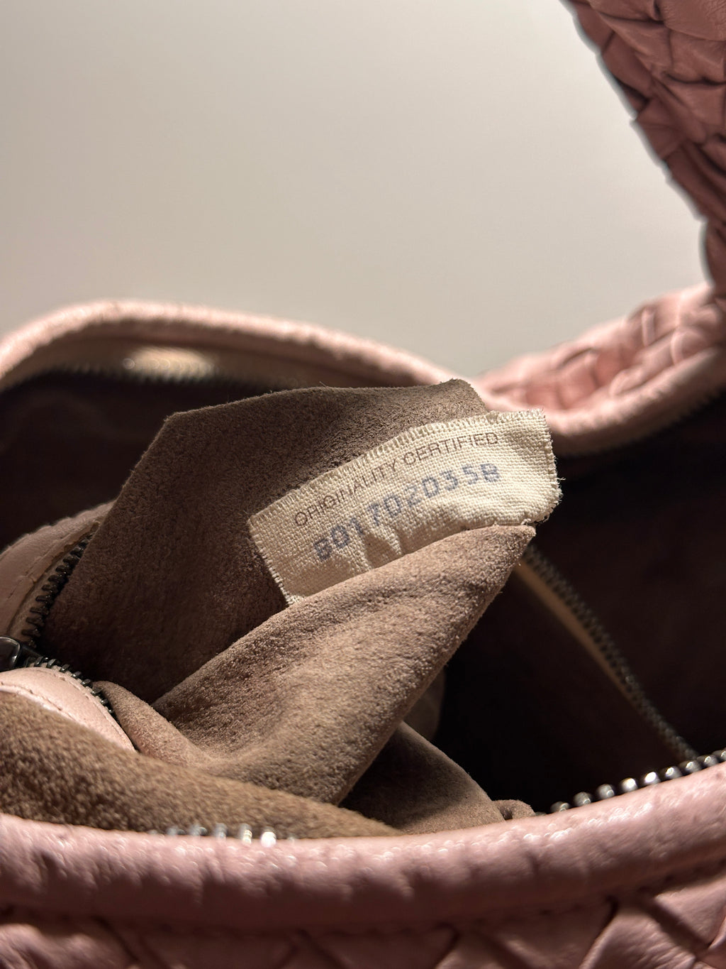 Bottega Veneta Medium Veneta