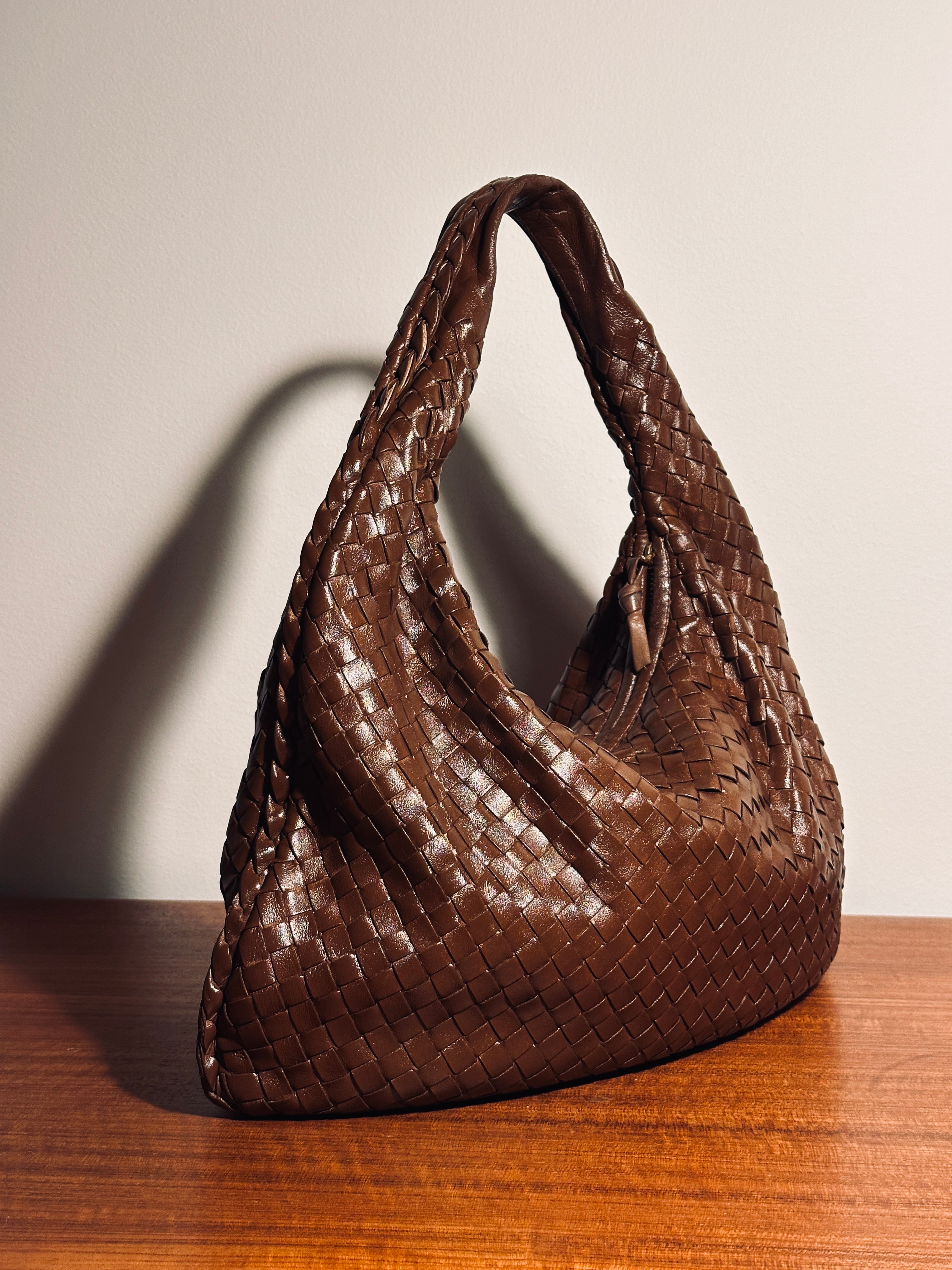 Bottega Veneta Medium Veneta