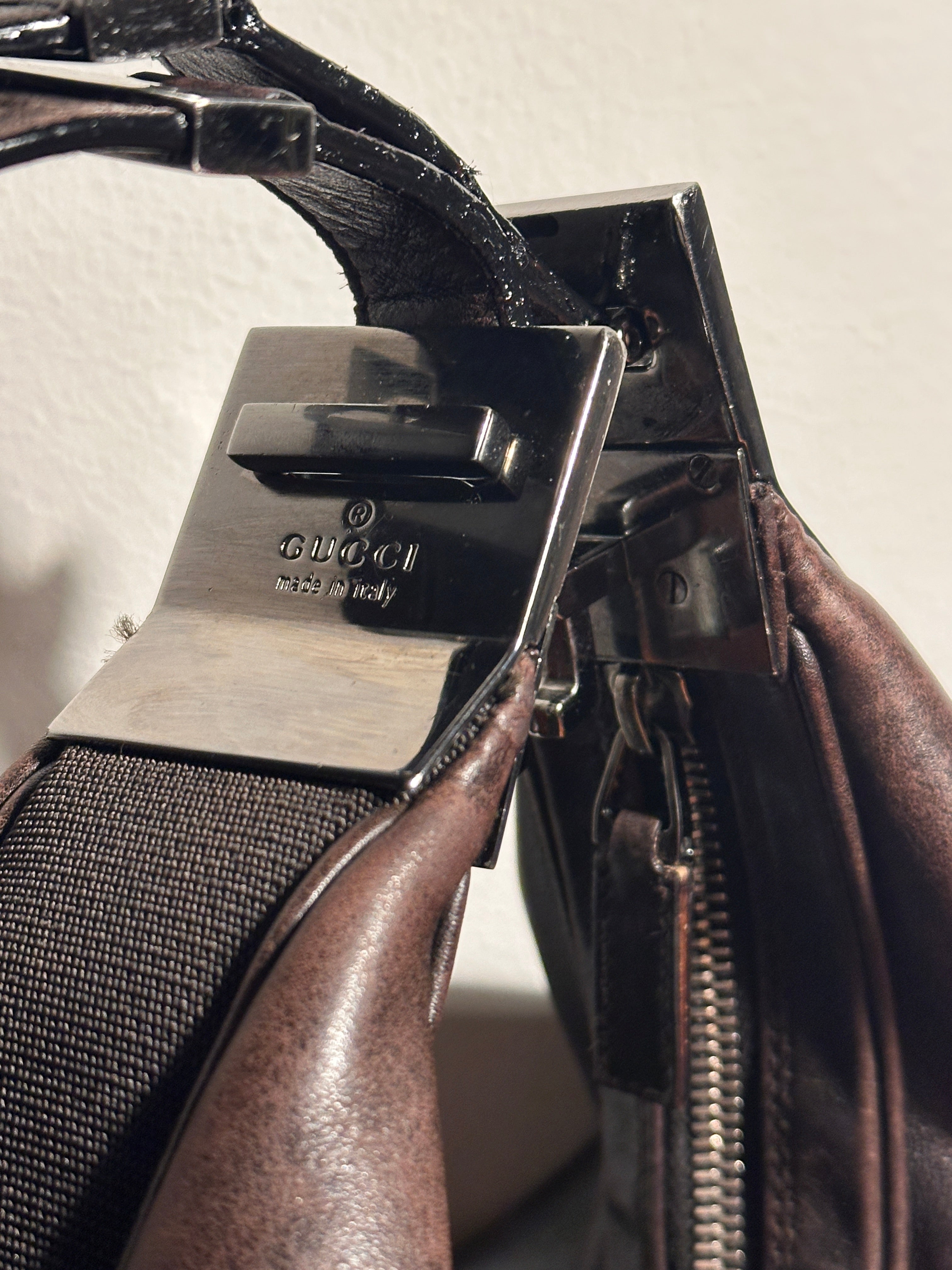 Gucci Attache Shoulderbag