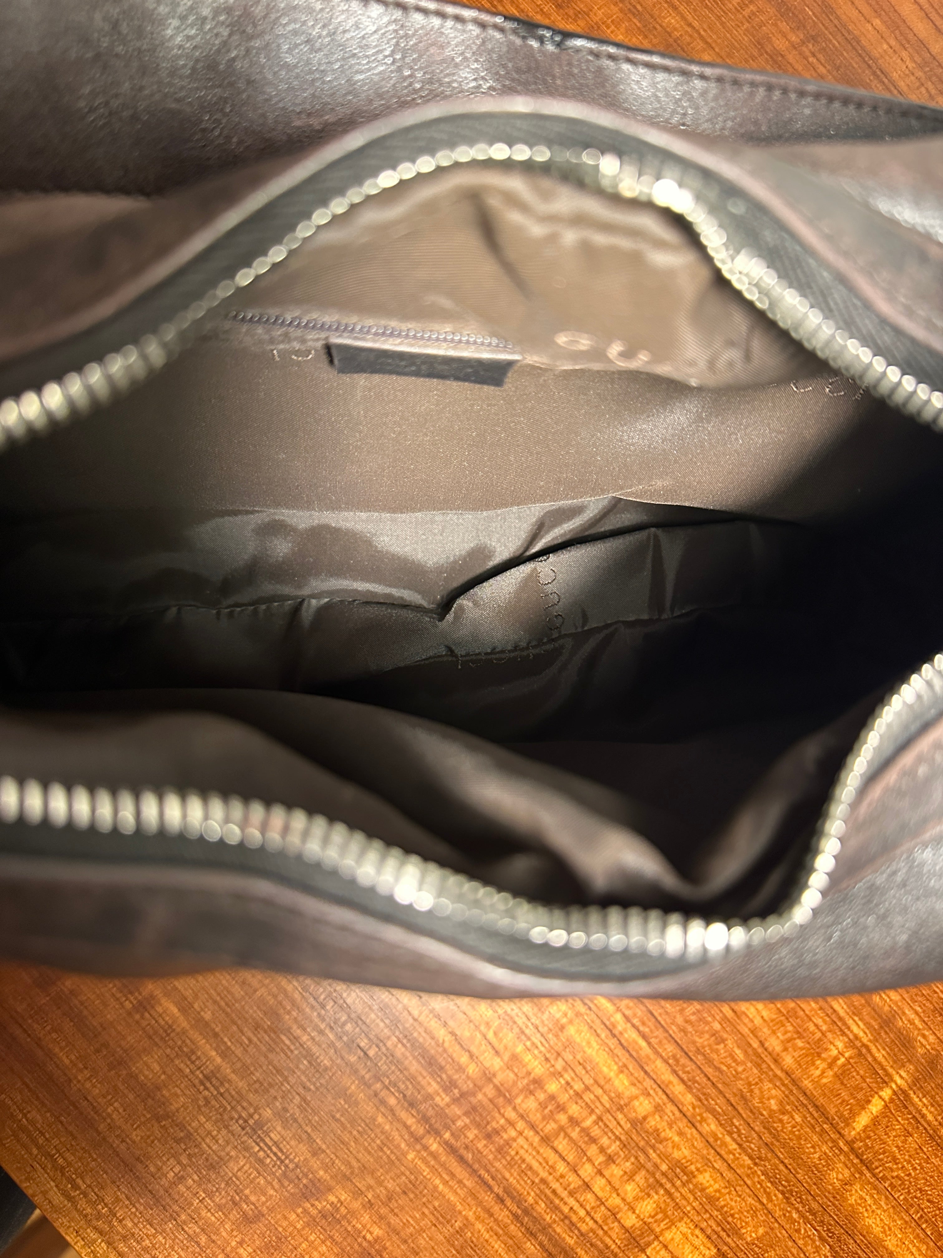 Gucci Attache Shoulderbag