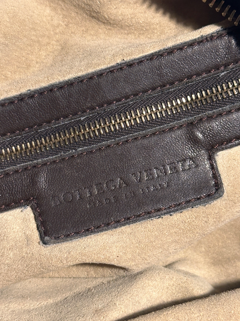 Bottega Veneta Medium Dark Brown Vintage Veneta Shoulderbag