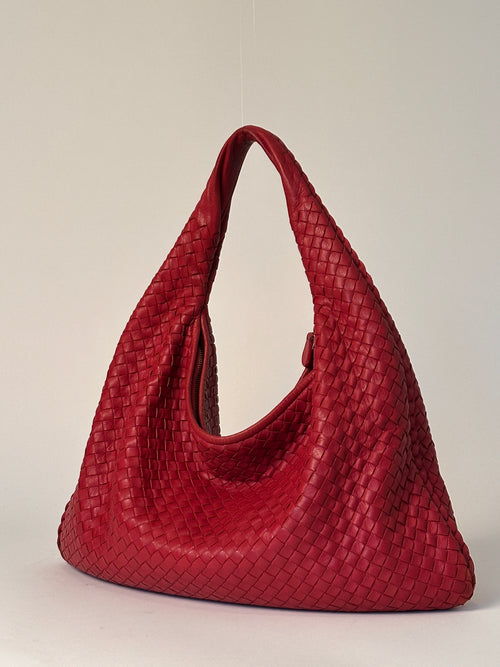 Bottega Veneta Large Veneta Red Leather Shoulderbag