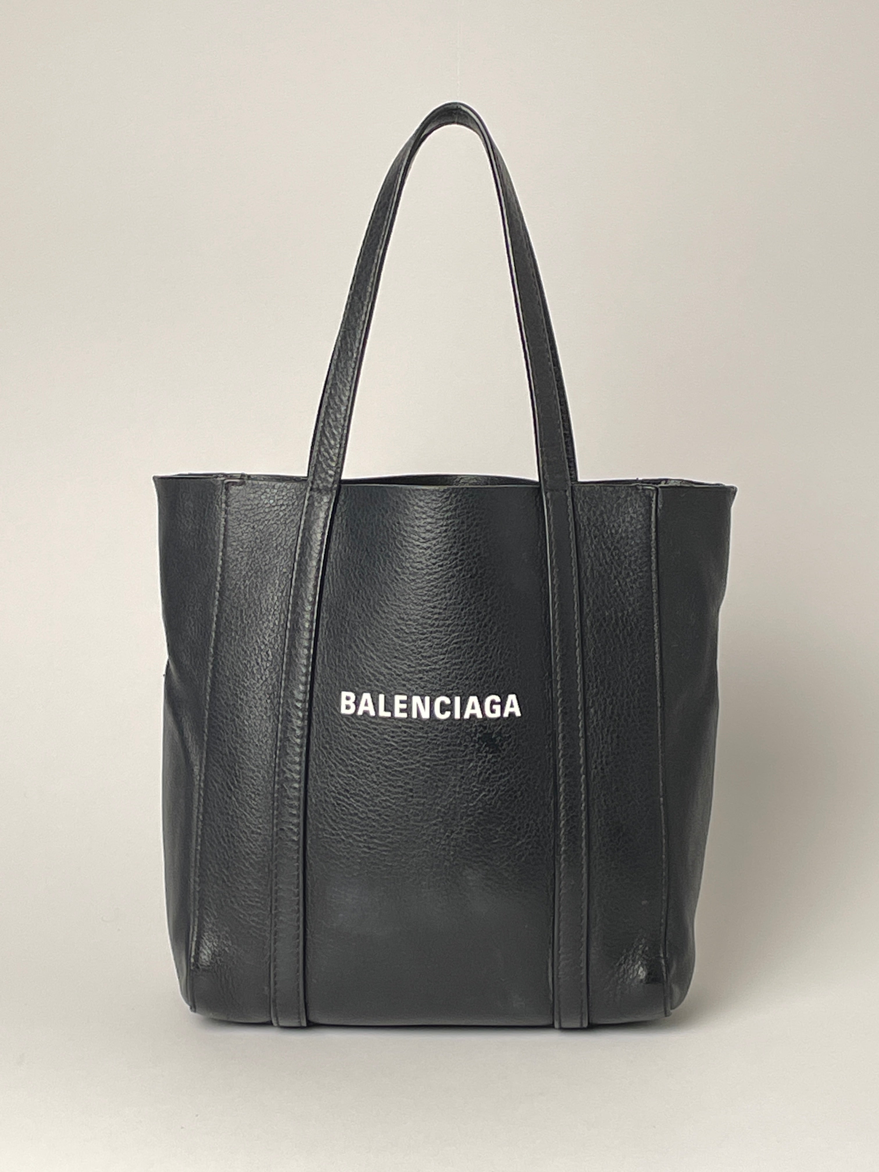 Balenciaga Cabas Tote – BagsWeUse