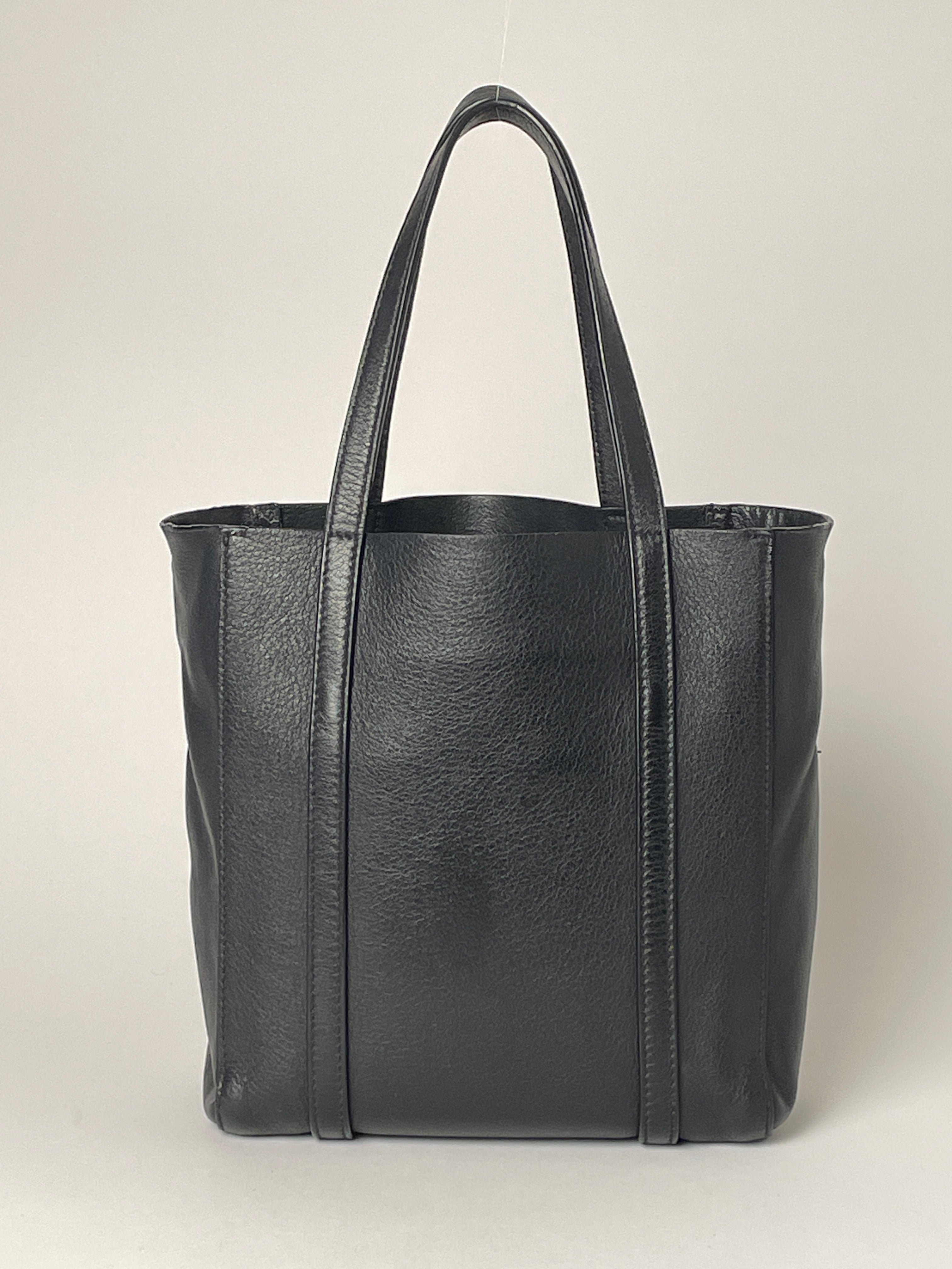Balenciaga Cabas Tote – BagsWeUse