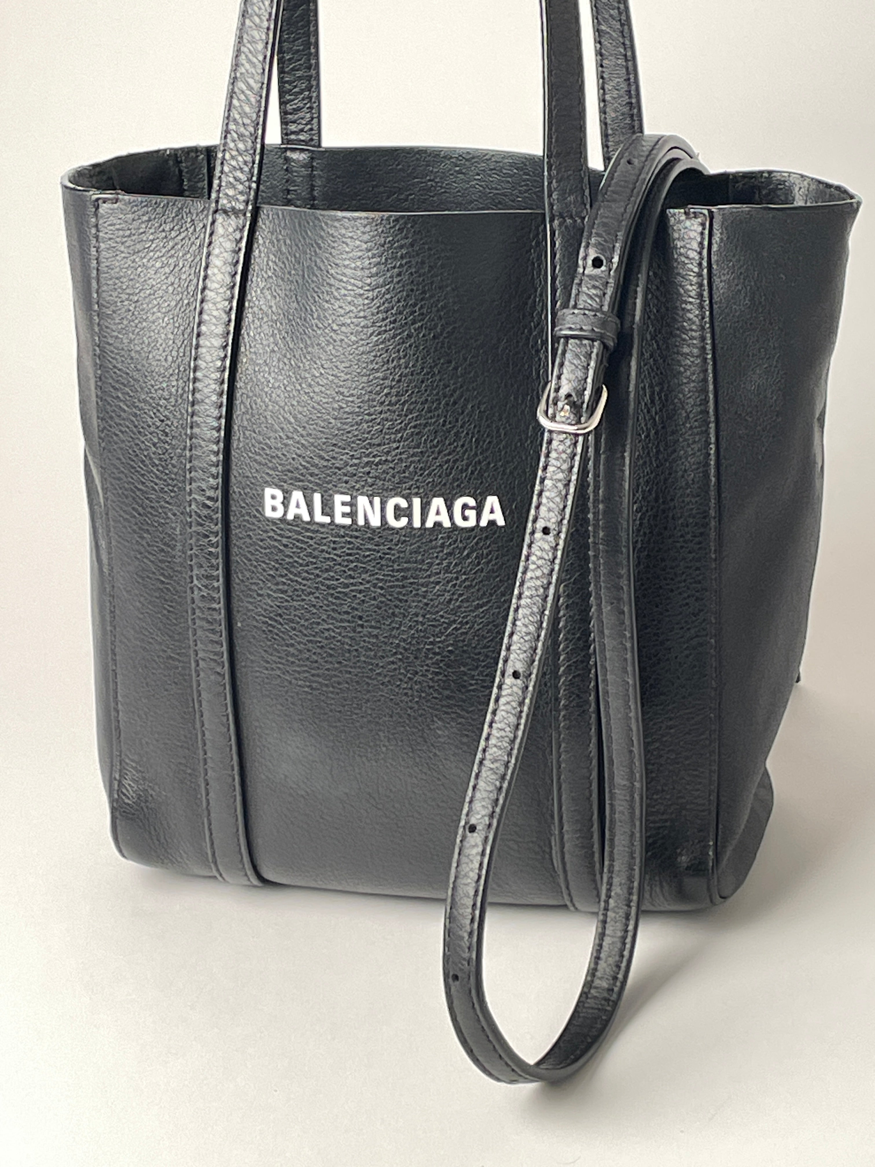 Balenciaga Cabas Tote – BagsWeUse