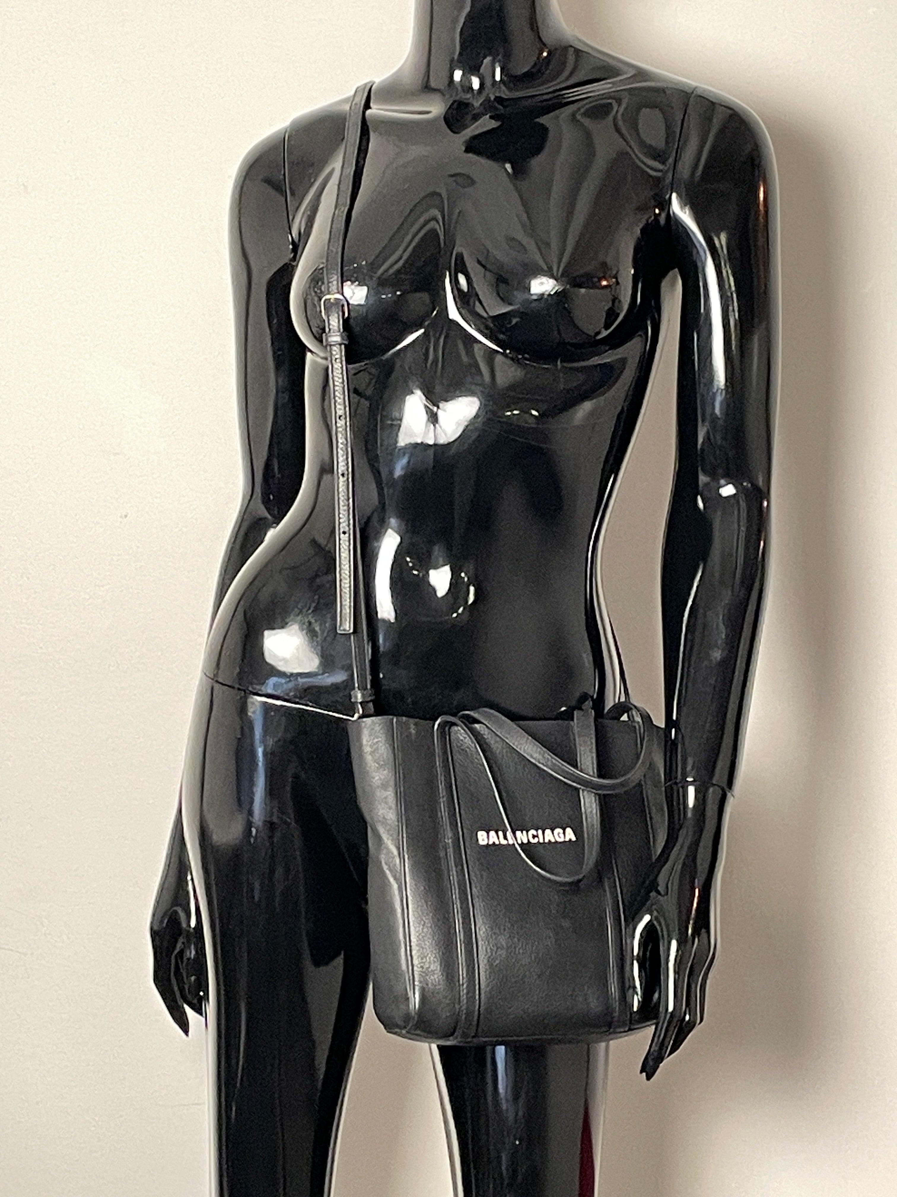 Balenciaga Cabas Tote