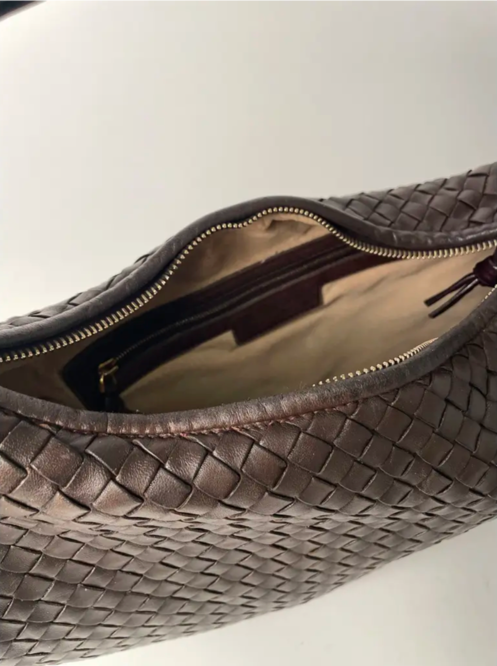 Bottega Veneta Medium Veneta
