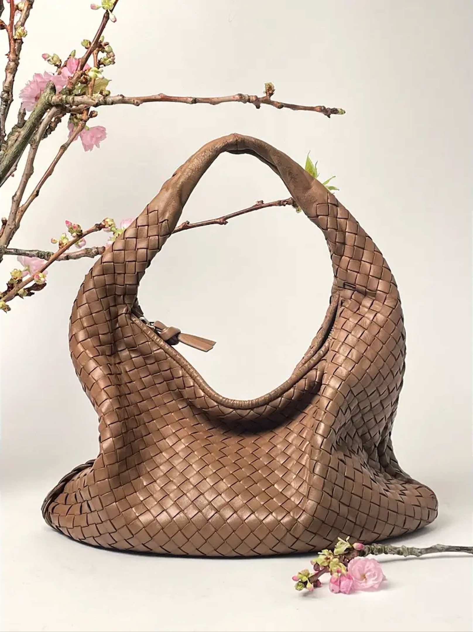 Bottega Veneta Light Brown Medium Veneta