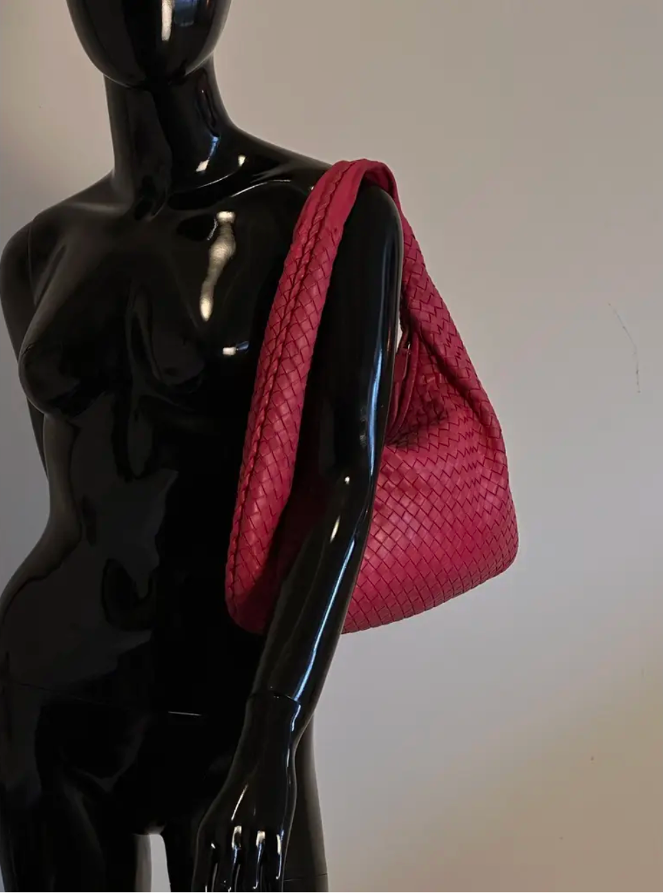 Bottega Veneta Medium Veneta