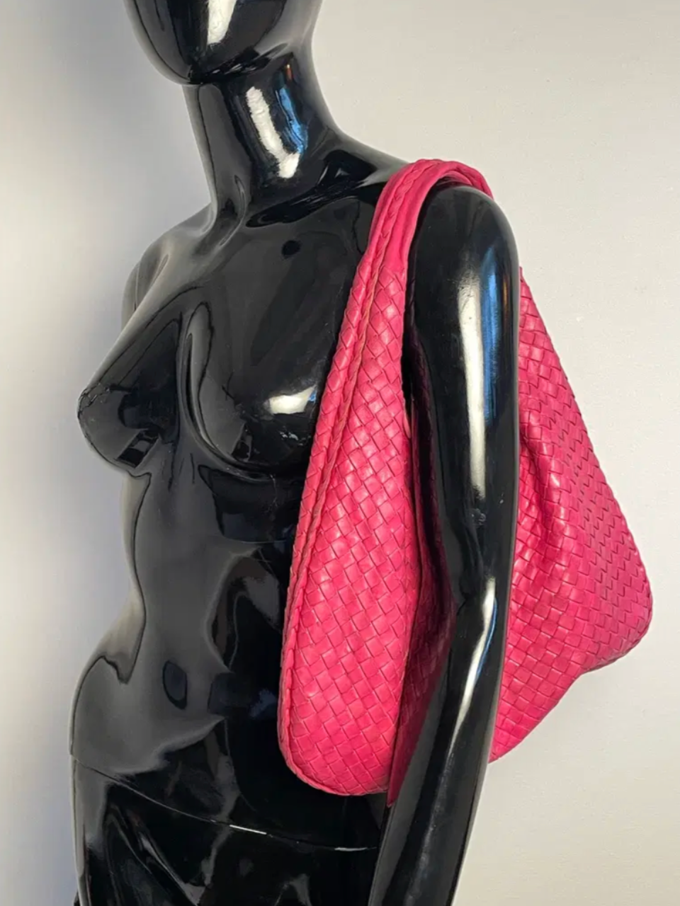 Bottega Veneta Medium Veneta