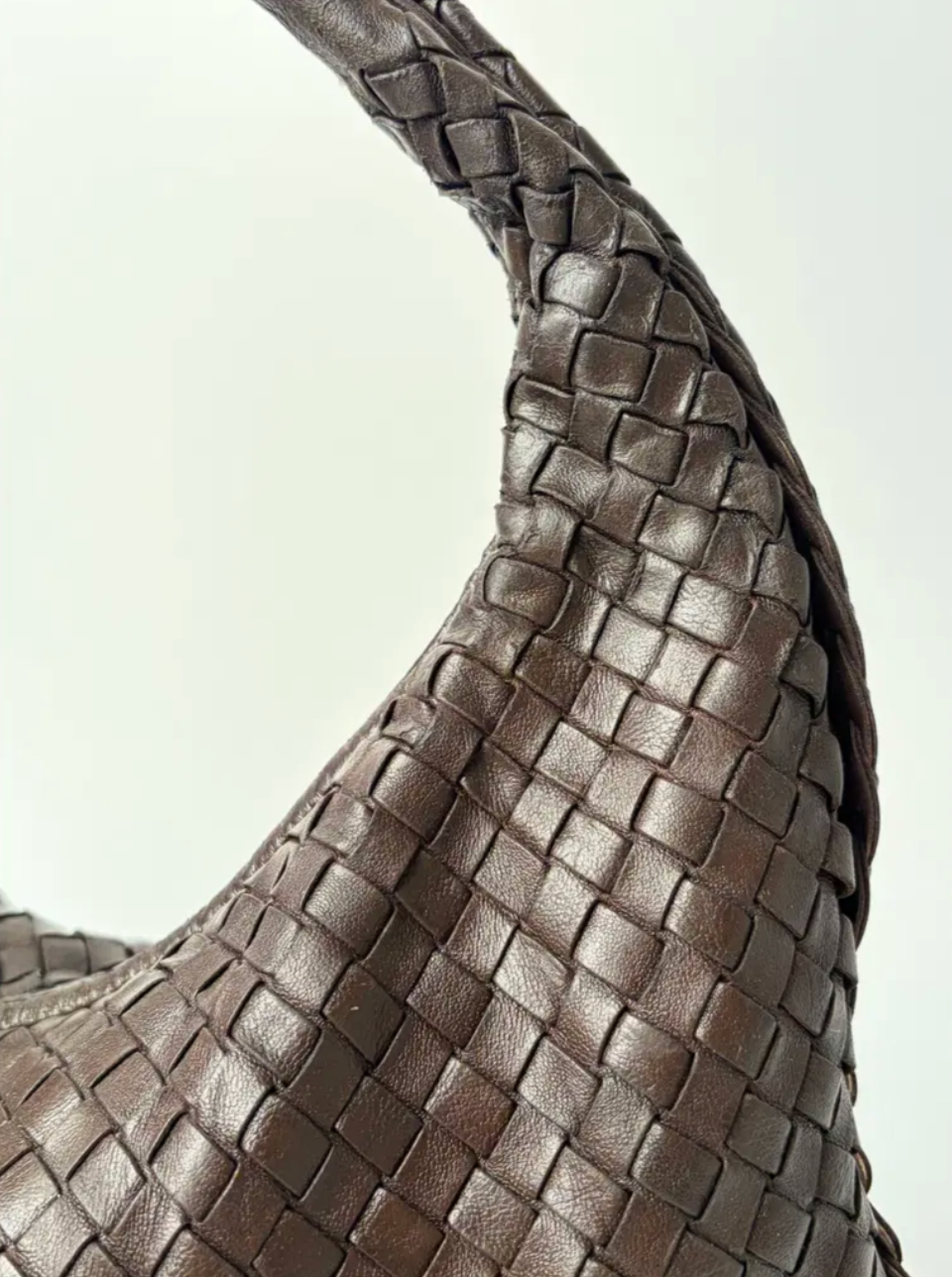 Bottega Veneta Medium Veneta