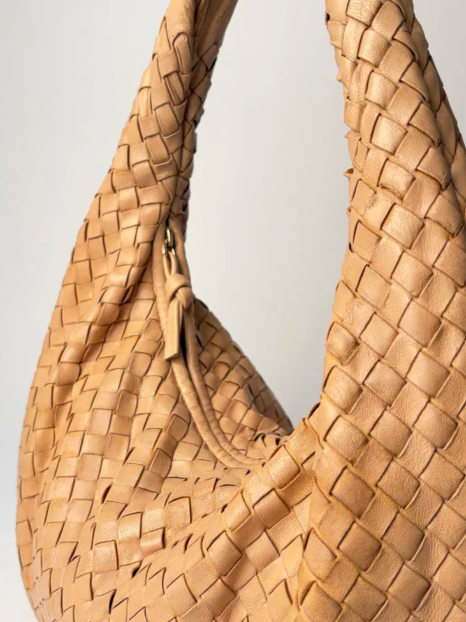 Bottega Veneta Medium Veneta