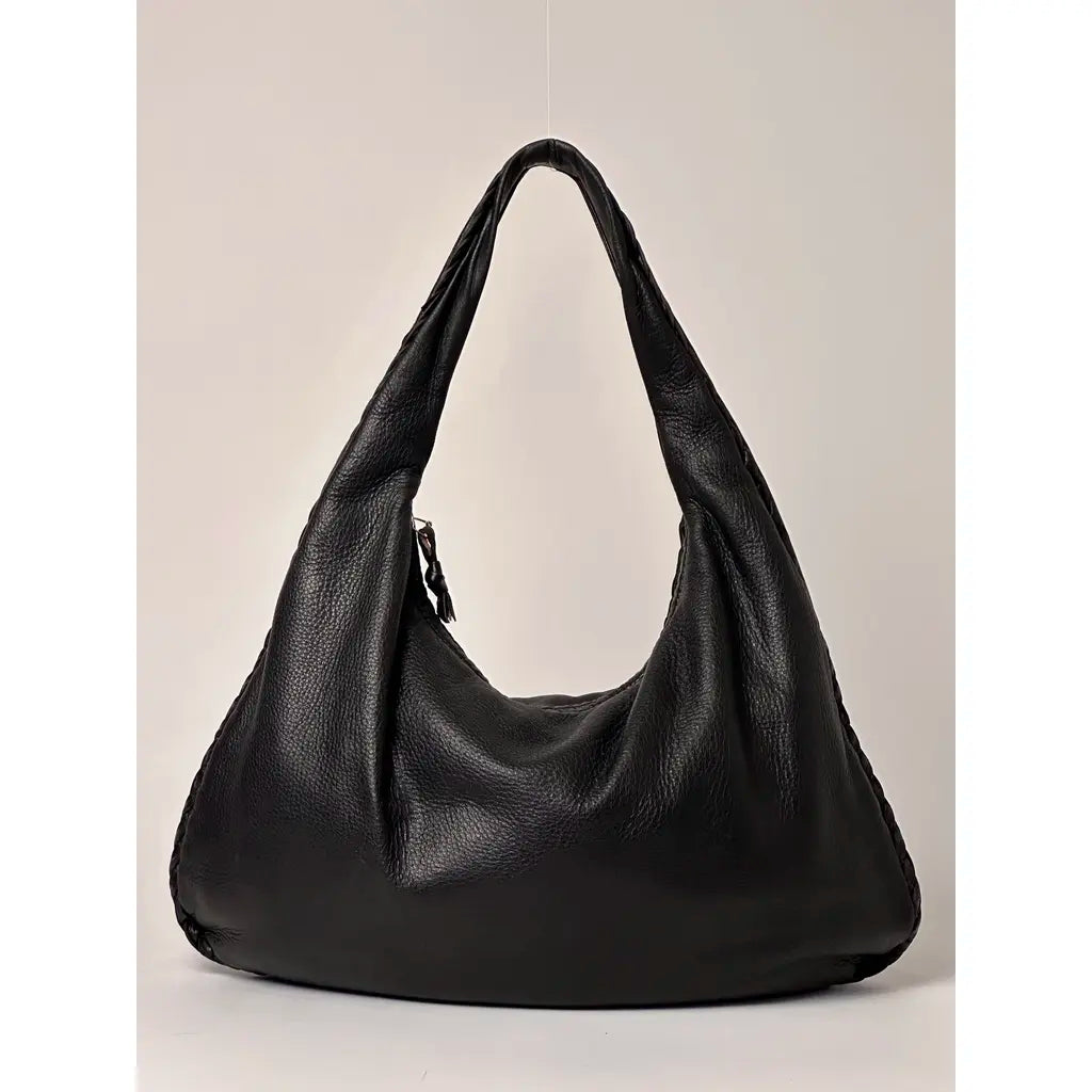 Bottega Veneta Vintage Black Medium Veneta Shoulderbag