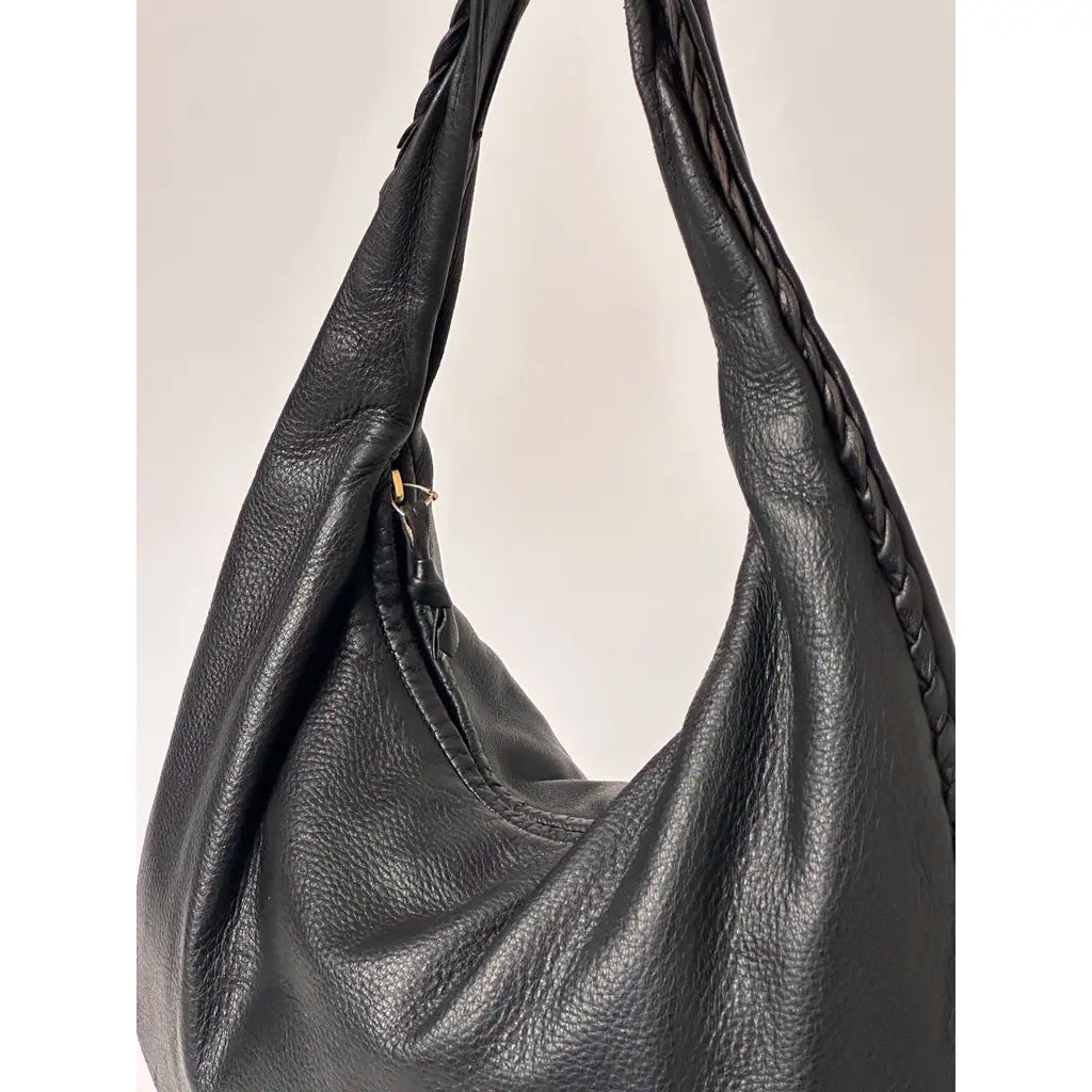 Bottega Veneta Vintage Black Medium Veneta Shoulderbag